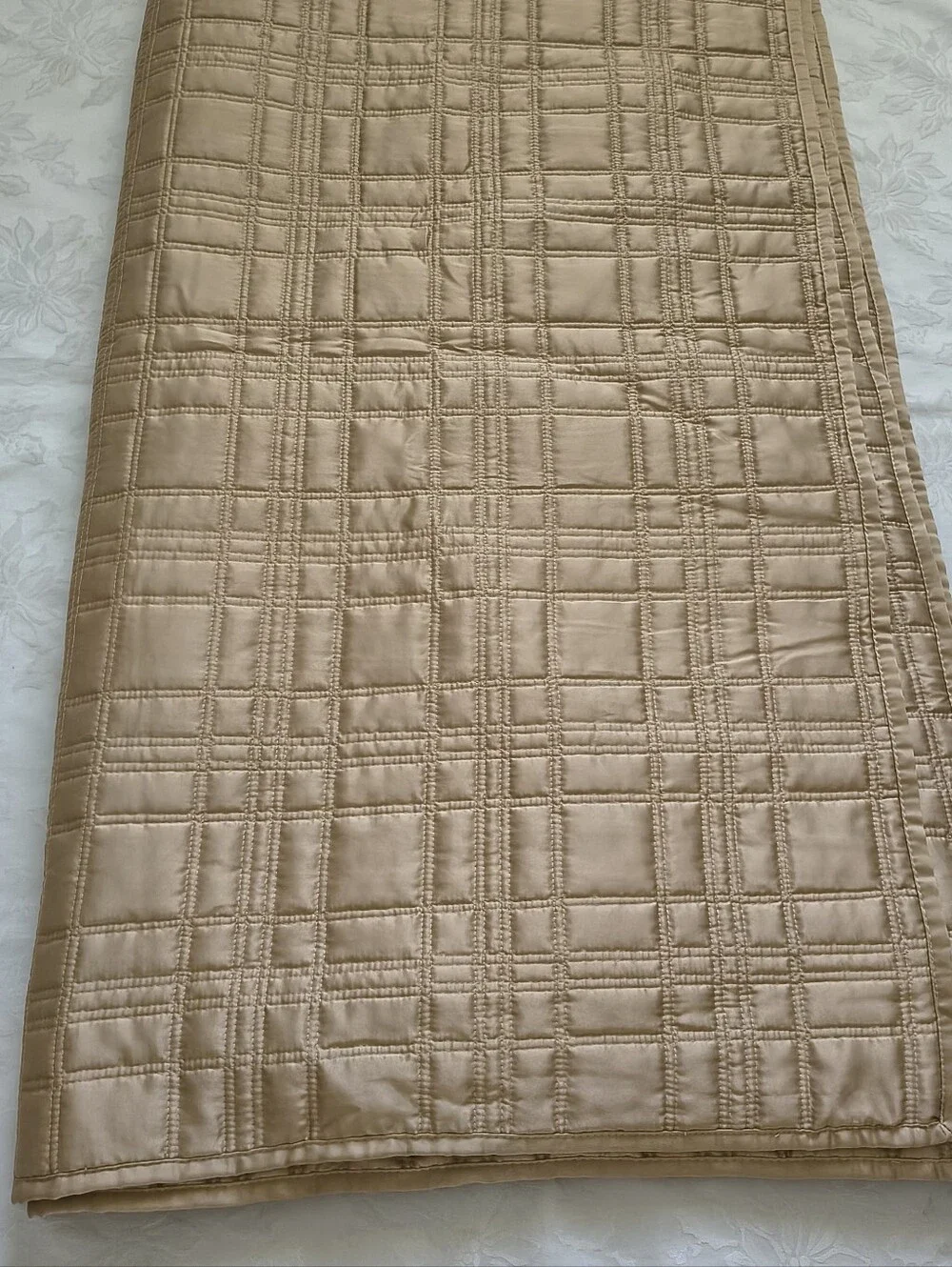 Hotel Collection Silky Mosaic Grid Stitched Bedding Coverlet Quilt